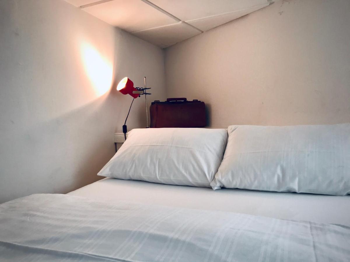 Boutique Hostel Lekkerurlaub Берлин Экстерьер фото